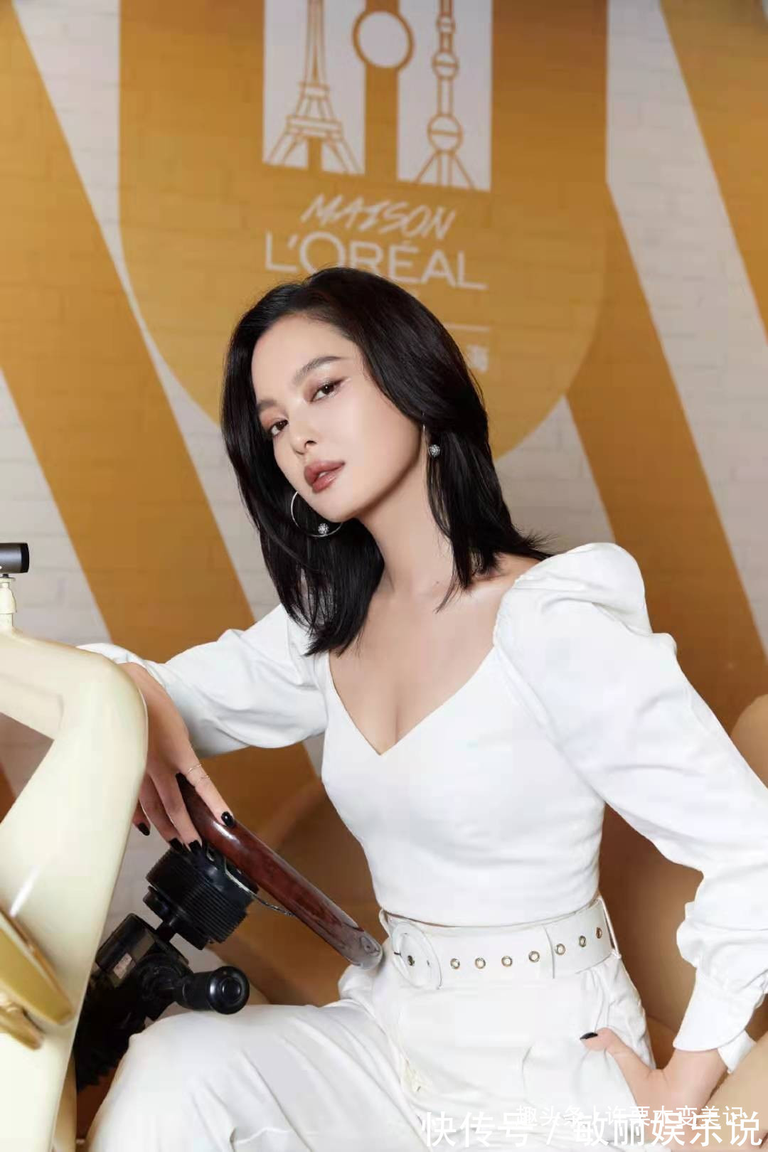 圆脸 女人过了45岁尽量别留长发、烫卷发!推荐这5款发型,太减龄