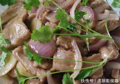  好吃|炒牛肉时，牢记2个技巧，牛肉鲜嫩爽滑，好吃又下饭