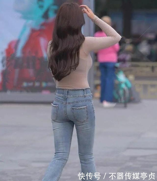 微胖 靓丽有型的打底裤,穿起来增高显瘦,舒适又显气质,大气自然