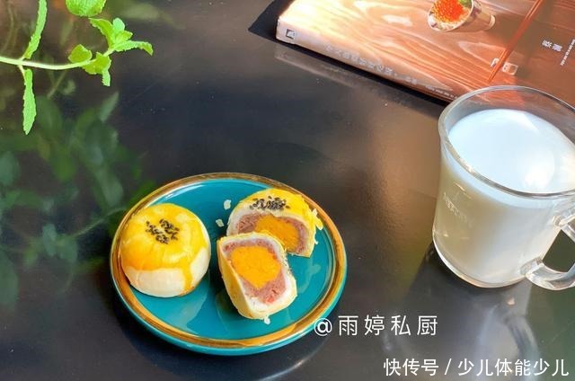 薇娅李佳琦带火的5种零食,尝到味道就念念不忘,你吃过几种