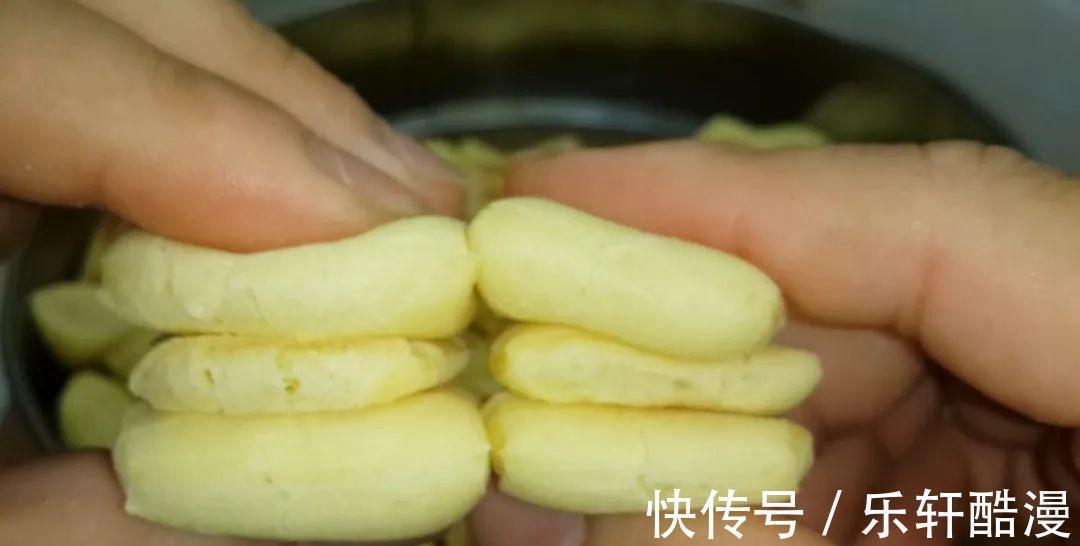 面粉|3个鸡蛋,1斤面粉,大刀一切,松软香甜不刷油,我家一周吃五次