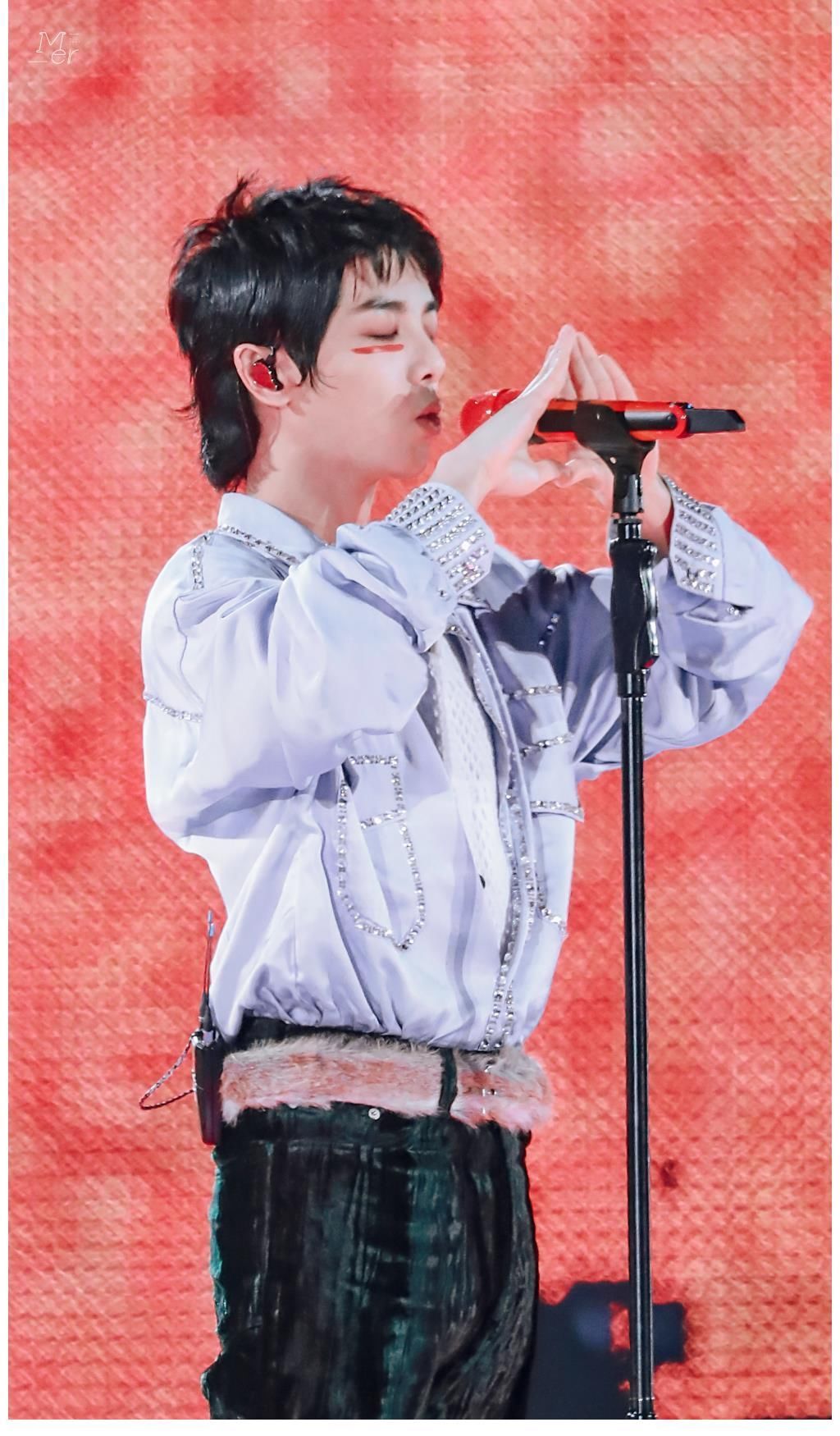 快男評(píng)委:他們都很好,我選華晨宇;時(shí)間證明,選擇華晨宇沒(méi)有錯(cuò)