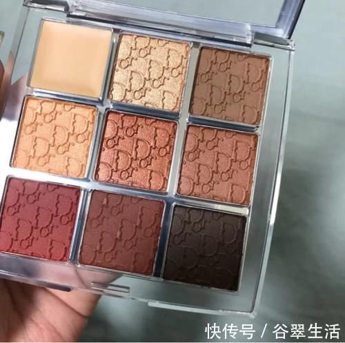 粉质|女人有实力一定要入大牌眼影,粉质高级还不伤皮肤,并不只是噱头