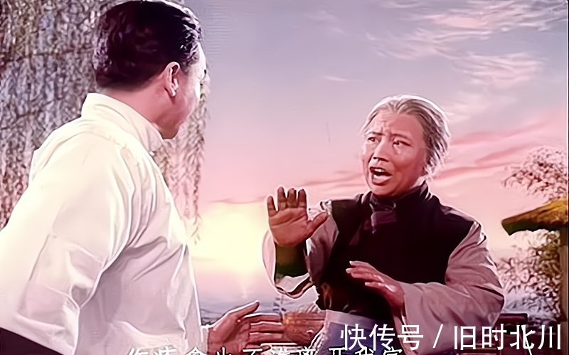 沙家浜&难忘八大样板戏中两位著名奶奶,她高寿离世,她却突发脑溢血去世