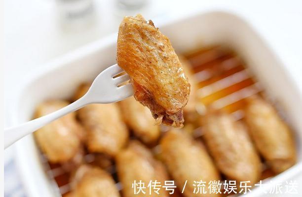 鸡翅最简单做法，不用油不用水，烤一烤色泽金黄更有食欲