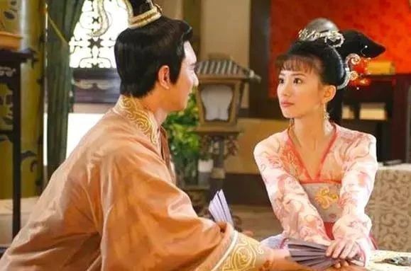 韩熙载@李煜最神的一首词,流传千古,却也要自己的性命