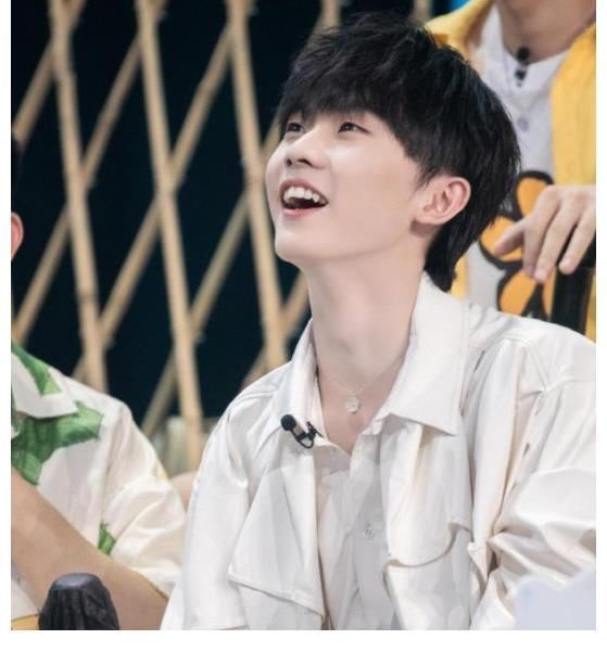 《夏日少年派》马嘉祺加盟意外，首位女嘉宾出现，网友反倒淡定