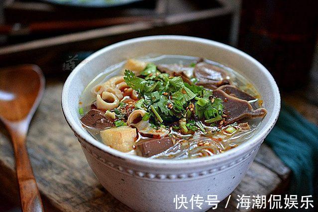 家庭版鸭血粉丝汤，掌握此办法，汤鲜味美特解馋