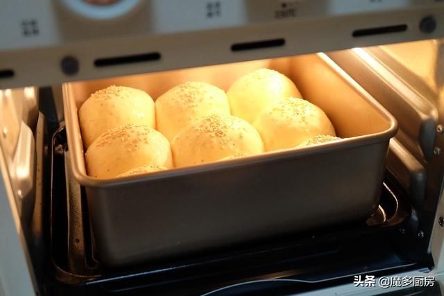 想吃面包不用买，自制低糖无油小面包，1袋面粉1杯豆浆1个鸡蛋