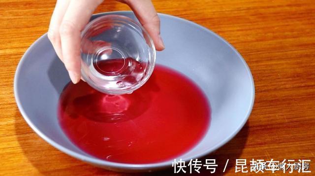 脆皮|很多人不爱吃猪大肠，那是没做好，放入脆皮水中，外皮酥酥脆脆