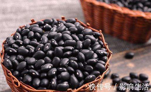 高蛋白食物|黑豆和此物一起吃，益气养血，补肝肾，清热明目，好处数不胜数！