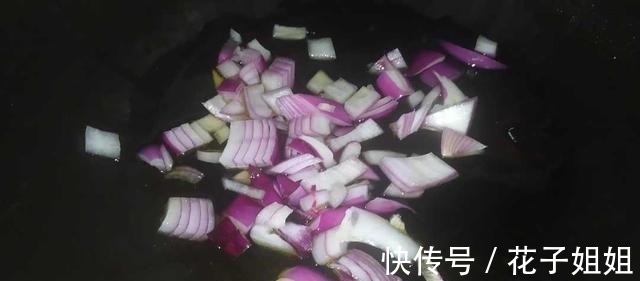 《白菜豆腐炖猪肉》鲜香美味不油腻，营养健康还好吃！