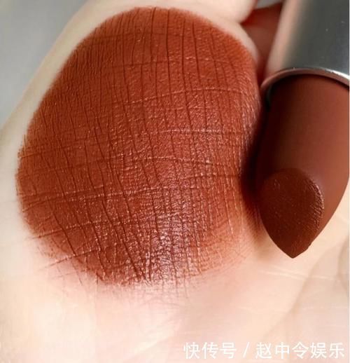 氛围感|新年不知道选啥口红更出彩?这几支大牌冷门却很好看,个个都美