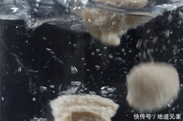 年夜饭上必备的一道菜，比花更漂亮，寓意“团圆”，鲜嫩入味