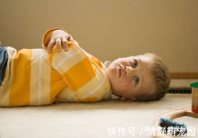 家长|李玫瑾直言：娃有这3个行为时，家长要下手打，否则长大难改了