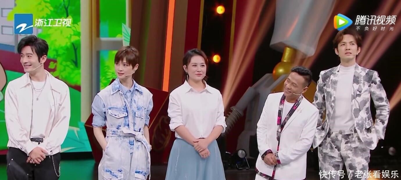 同被沈腾贾玲带三年,花花晓彤进步大不相同,收官一举动高下立判!