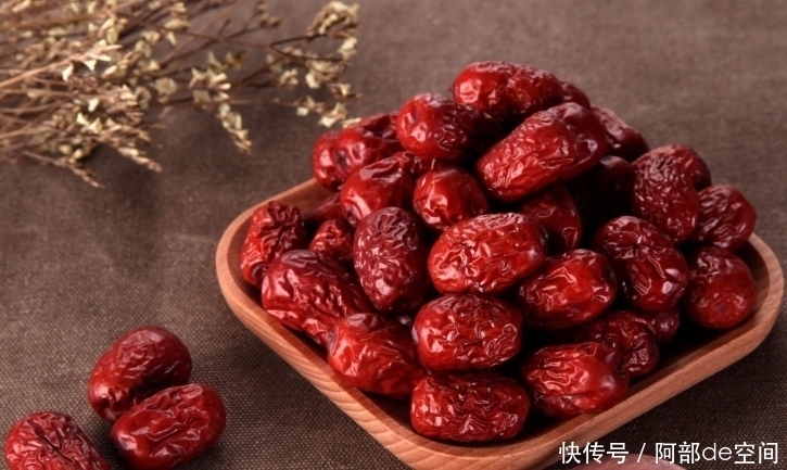 血糖|红枣和它煮粥吃,每天一碗,血糖降了皱纹少了,皮肤细腻又光滑!