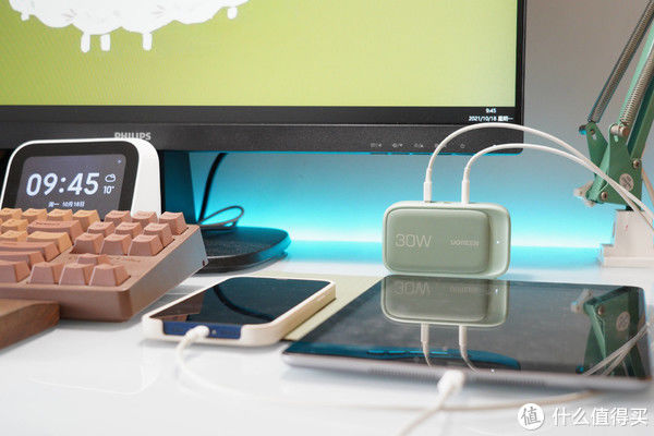 线缆|桌面整理大作战！低成本改造书桌，这些收纳好物你值得拥有！