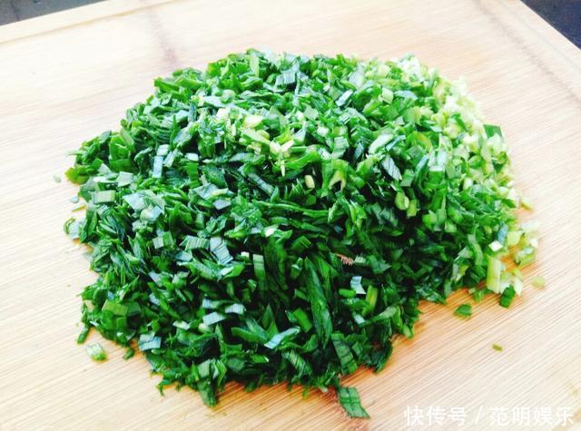 生煎包这样做,皮软馅大,又鲜又香,儿子一口气吃5个还不够