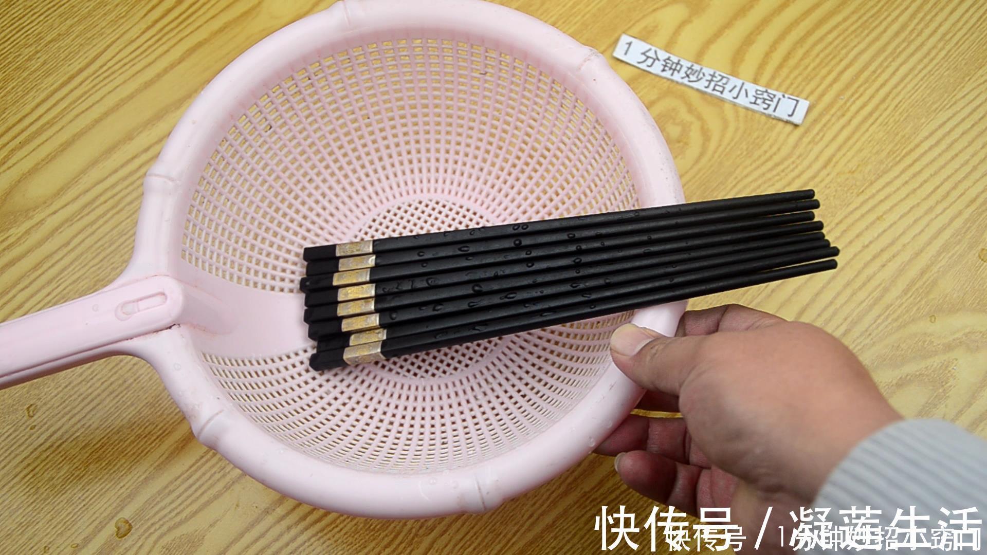 小苏打|旧筷子脏了不用开水煮，试试这个方法，清洗完焕然一新，学会真棒