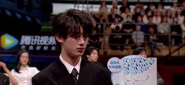 张大大|胡杏儿夺冠是不是内定?答案不言而喻,郭敬明的一句话值得揣摩