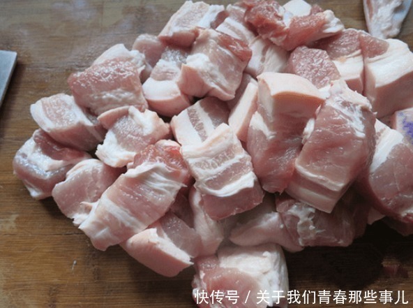 做红烧肉时,不要先焯水!大厨教你简单做法,入口即化,肥而不腻