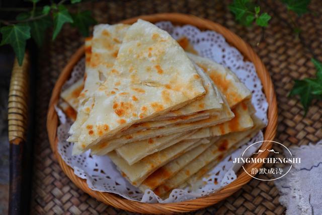 这才是烙饼的正确做法，外酥里嫩层次分明，每个步骤都详细告诉你