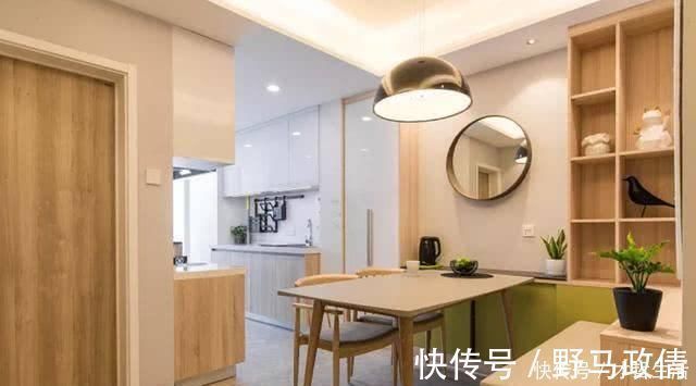 沙发墙|老公坚持装4米长电视柜,沙发墙“加厚”35公分完工都夸他机智