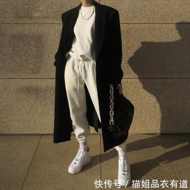把阔腿裤丢一边吧,今冬穿上慵懒帅气的运动裤,显高显瘦超百搭
