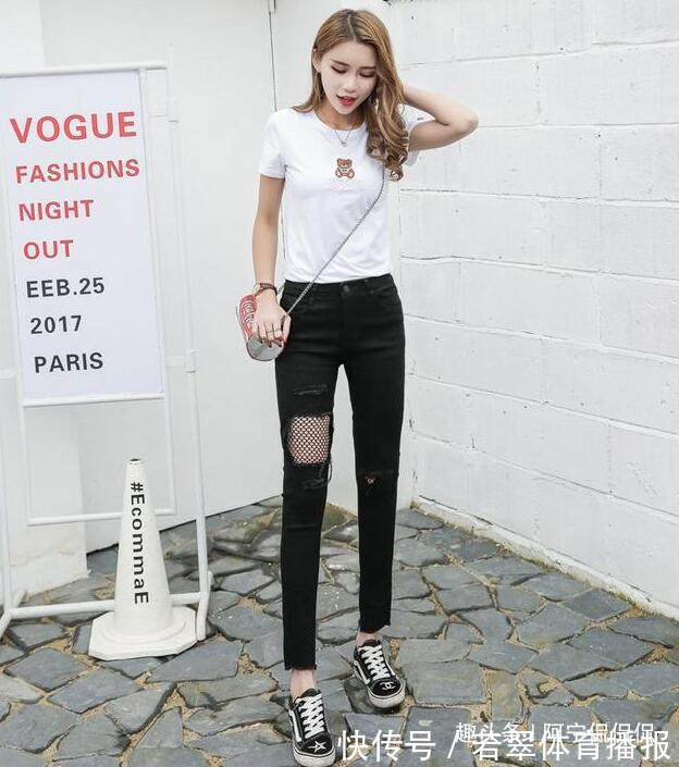 身姿 阳光朝气的牛仔裤美女,展现婀娜身姿,魅力十足!