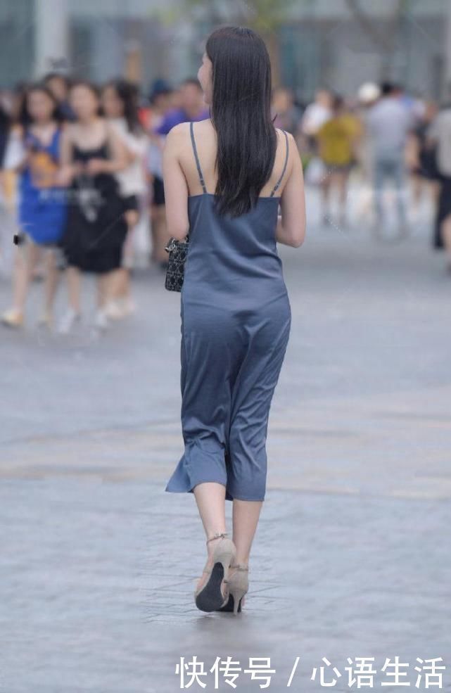 街拍|街拍许她一生荣华富贵,应该再也不会失去了吧