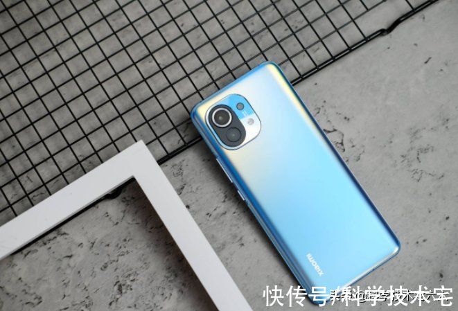 小米|降价一千多！小米11顶配版迎来低价，12GB+256GB不足三千元