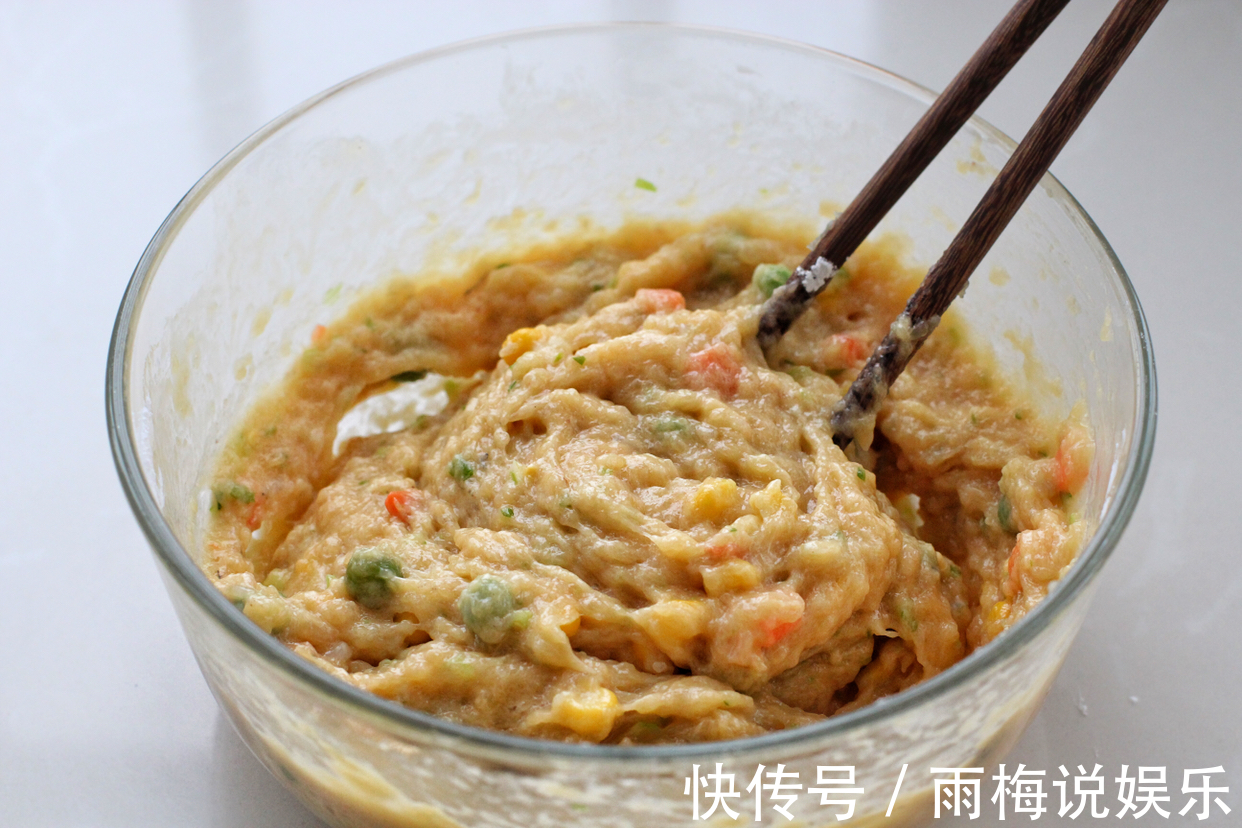 好吃还不长肉的早餐饼，我家隔天做一次，十分钟出锅，上桌就秒光