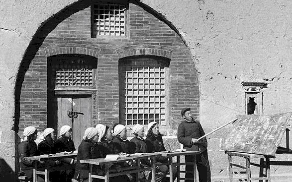 不到|中国出现最晚的姓氏,60年发展到500万,在百家姓里找不到