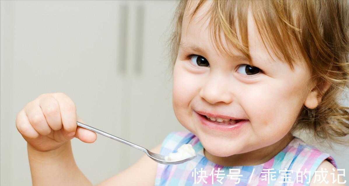 我的妈妈|0~3岁是宝宝生长迅速期,喂养需要注意什么?做好这四点很重要
