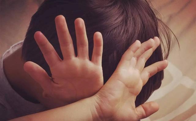 坏习惯|“妈,我和你说个秘密”,宝妈听完后一身冷汗,抱起儿子直奔医院