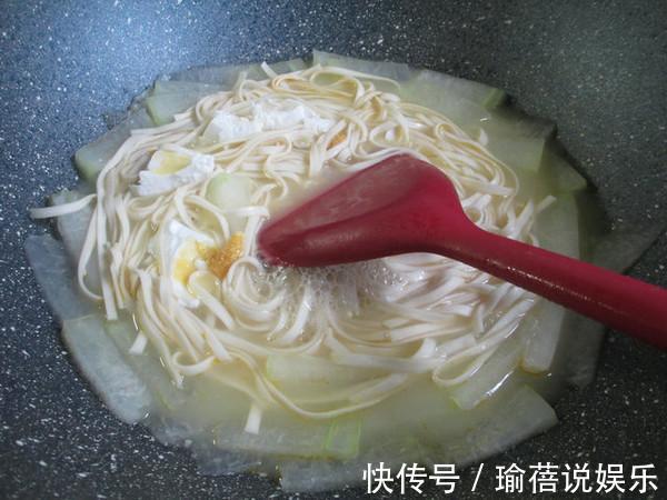 进入三伏天，这道菜要多给家人吃，鲜香开胃，清热下火