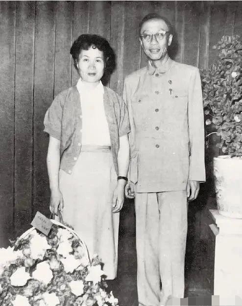 去世|溥仪去世三十年后,妻子李淑贤说出了溥仪一生难以启齿的秘密