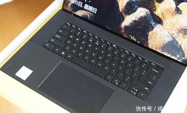 Dell XPS 17 9730 vs 9740 办公续航与静音对比实测 Dell XPS 17 9730 vs 9740 办公续航与静音对比实测