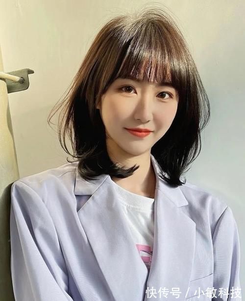 洋气 女人过了50岁，试试这几款干净利落的发型，时髦洋气又减龄