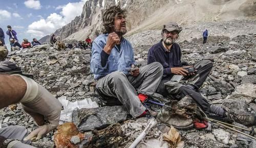 真相|他为了成为登山之王，在8000米山顶抛弃亲弟弟，最后说出真相