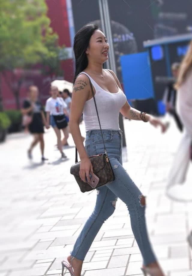 单品|贵妇才是时尚标杆,把破洞变成潮流单品