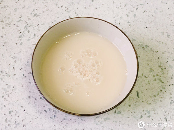 馒头|入秋天凉了,发面别再蒸馒头,放点葱花烙大饼,比肉夹馍还好吃