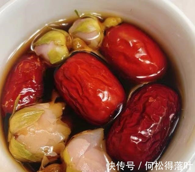 藕粉|女性想要气色好，这4种美食建议常吃，养颜还不胖，好吃又营养！