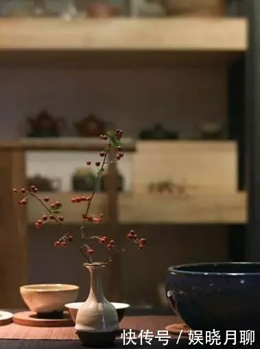 泡一壶茶, 与岁月共老。