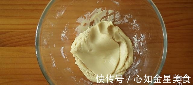 月饼|这款五仁月饼太香了,传统做法味道经典!