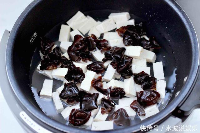 失眠|晚上失眠多梦,吃点这菜,3块买一斤,多吃睡得香,一觉到天亮