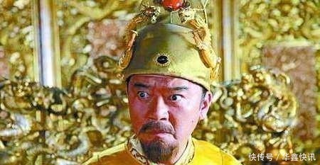 皇宫中发现一枚古铜钱,上面刻着4个字,皇帝一看又怕又恨