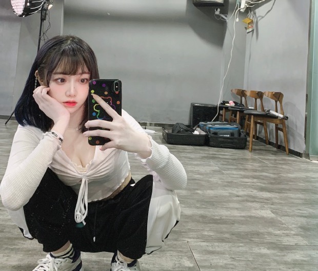 曝女艺人朱天天恋情私密聊天记录 涉及李汶翰 李振宁等男艺人 太狗血 全网搜