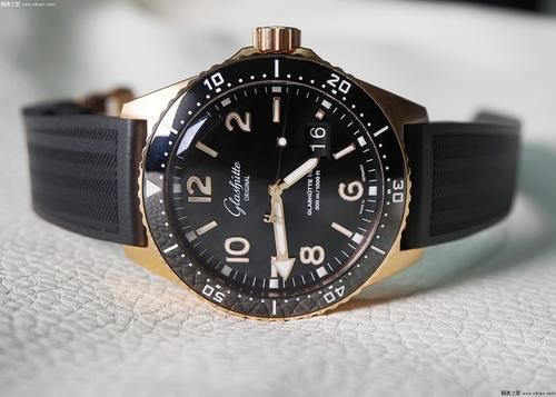 公价20万，德国豪华潜水表“最强”战斗力